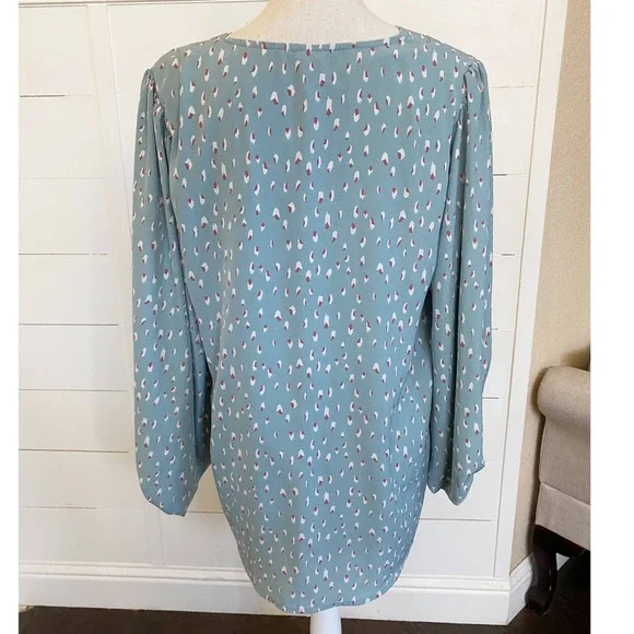 Mint Green Printed V-Neck Bubble long sleeve blouse - Picture 5 of 16